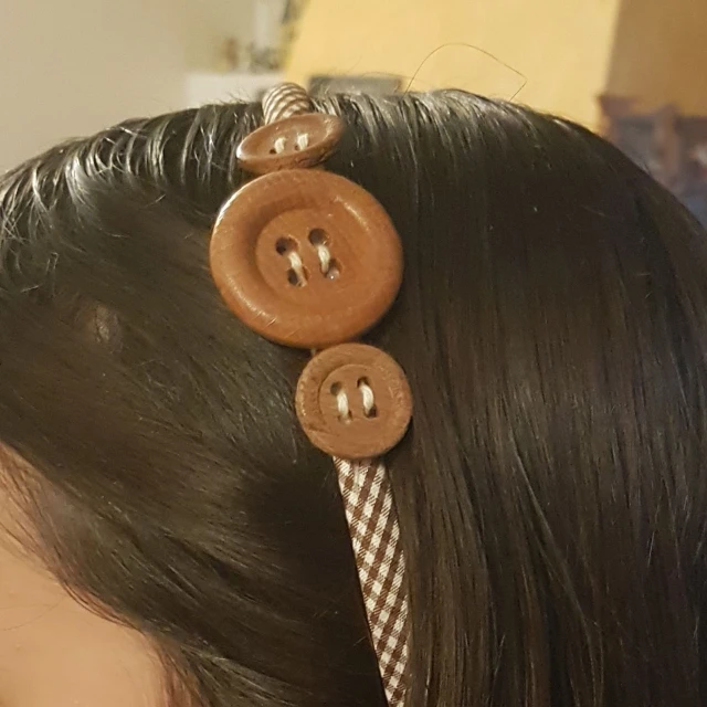 Cerchietto con bottoni (3)