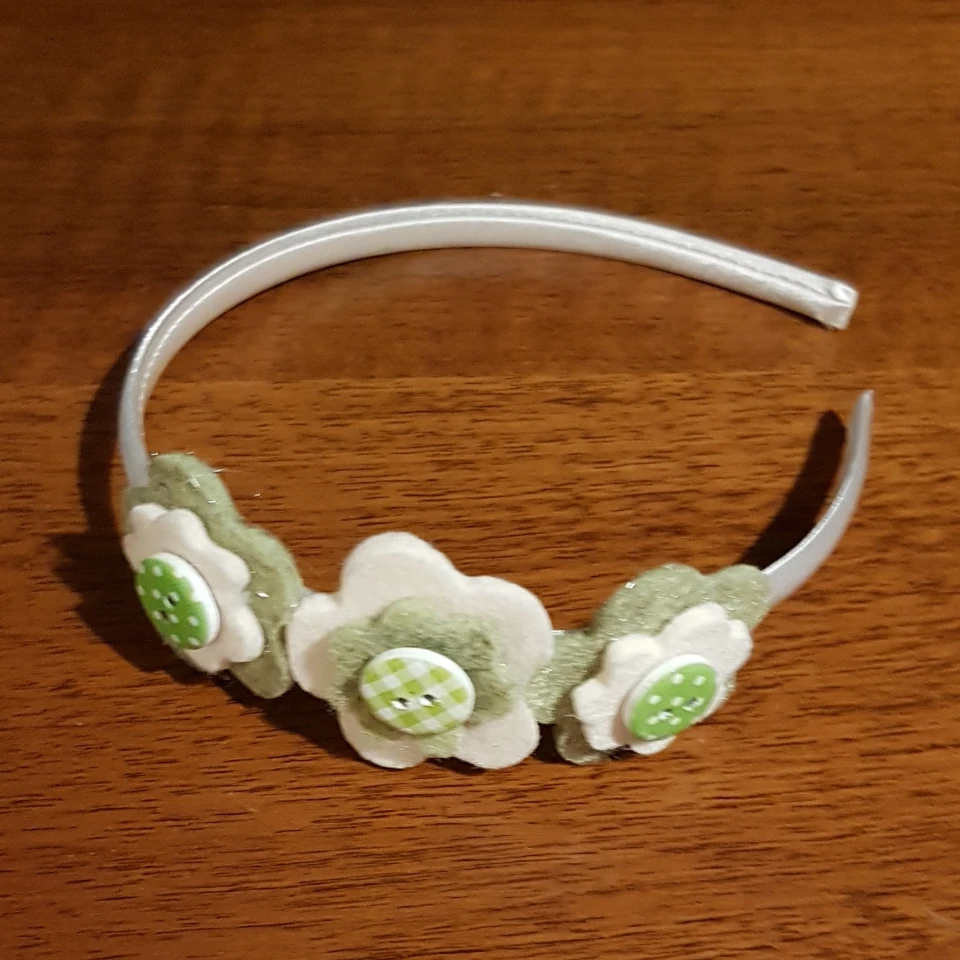 Cerchietto fiori verde panna (3)
