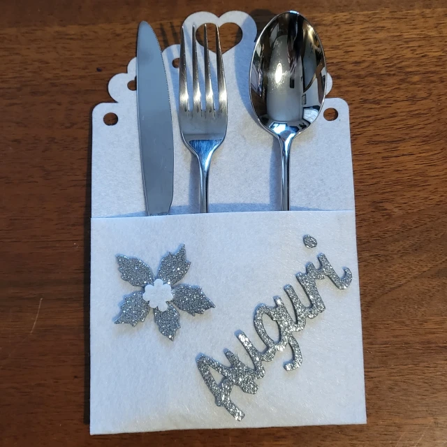 Segnaposto bianco con stella di natale argento(1)