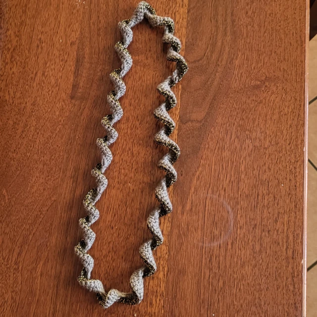 Collana a uncinetto (5)