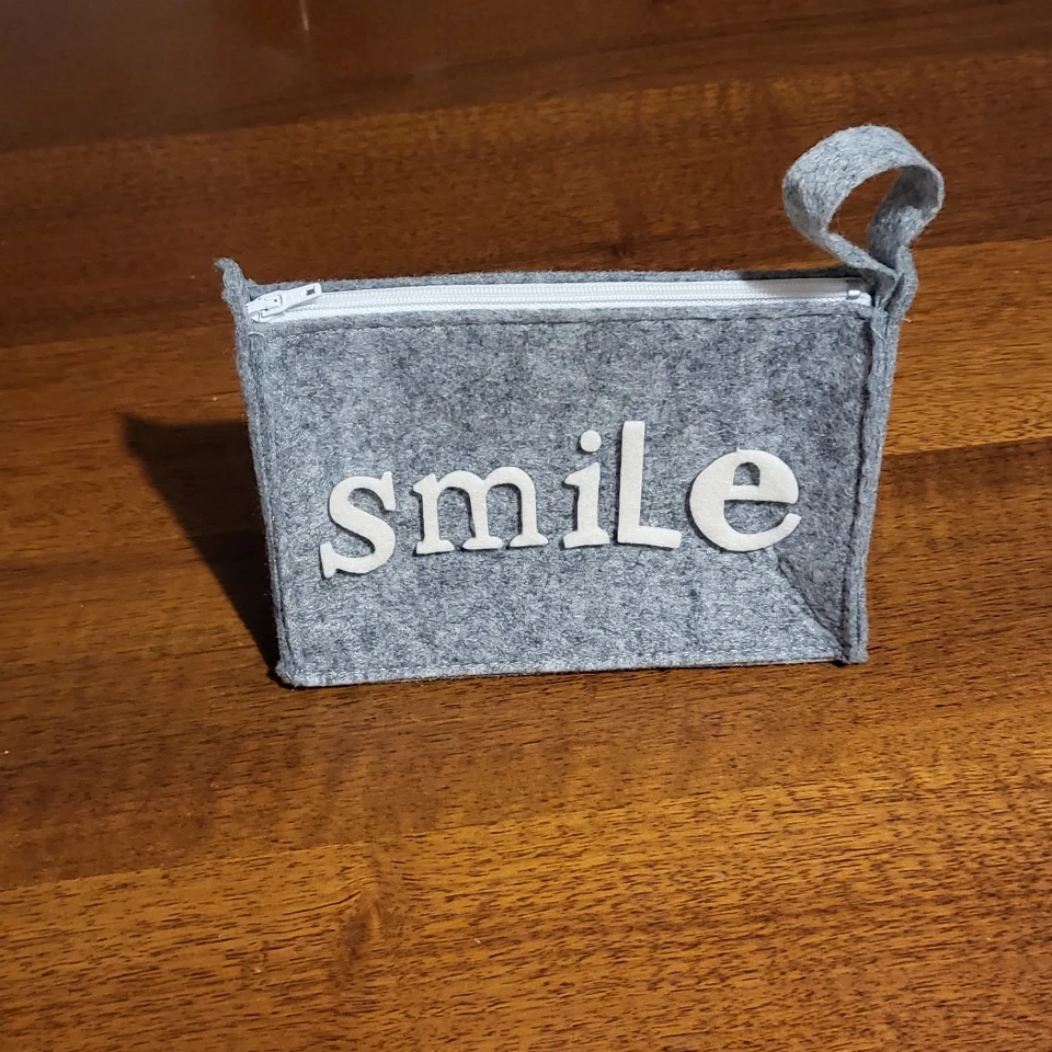 Astuccio smile (6)